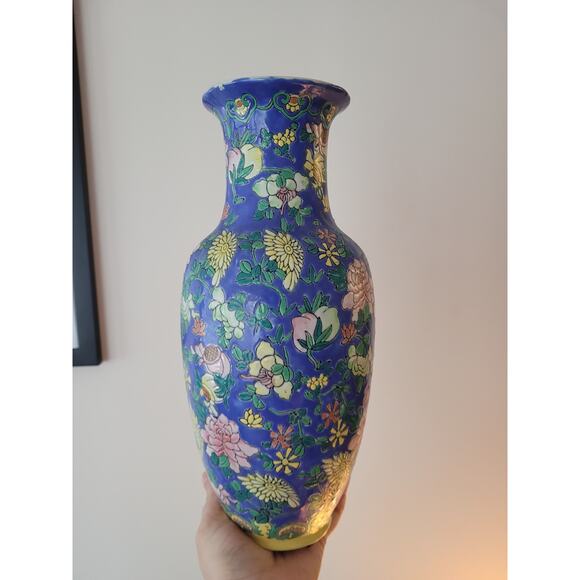 Midcentury Blue and Yellow Lotus Flower Enameled Chinese Vase - Picture 2 of 4